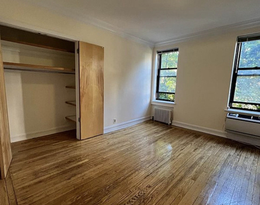 146 West 79th Street - Photo Thumbnail 3