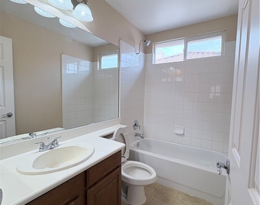 7621 Rustic Galleon Street - Photo Thumbnail 24