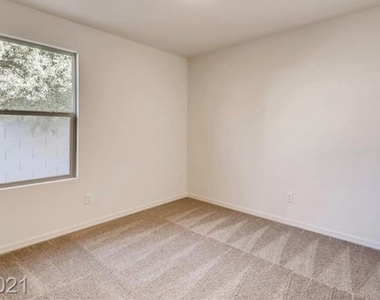 610 Abrazar Avenue - Photo Thumbnail 16