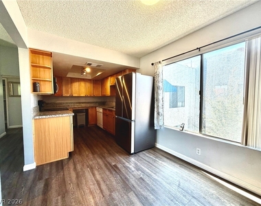 4351 Gannet Circle - Photo Thumbnail 7
