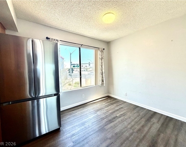 4351 Gannet Circle - Photo Thumbnail 6