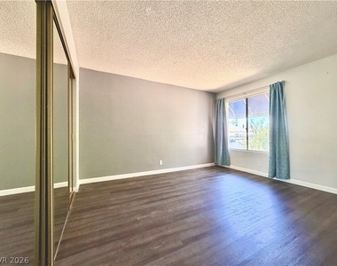 4351 Gannet Circle - Photo Thumbnail 14