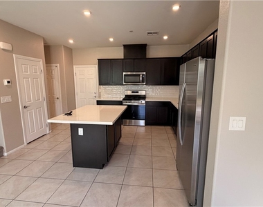 632 Sedum Avenue - Photo Thumbnail 15