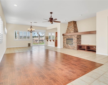 10529 India Hawthorn Avenue - Photo Thumbnail 5