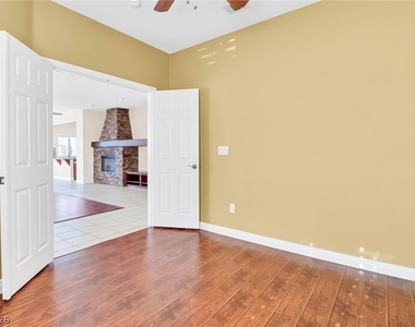 10529 India Hawthorn Avenue - Photo Thumbnail 17