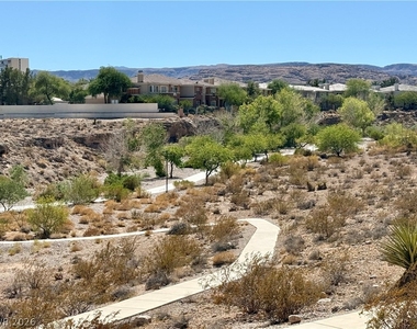 10529 India Hawthorn Avenue - Photo Thumbnail 40