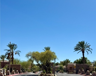 10529 India Hawthorn Avenue - Photo Thumbnail 48