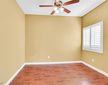 10529 India Hawthorn Avenue - Photo Thumbnail 16
