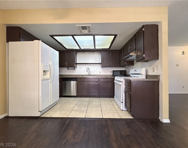 6659 W Tropicana Avenue - Photo Thumbnail 3