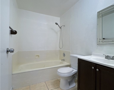 6659 W Tropicana Avenue - Photo Thumbnail 7