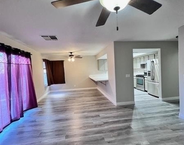 1212 Triumph Court - Photo Thumbnail 4