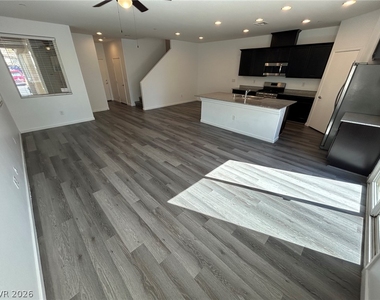 3841 Thomas Patrick Avenue - Photo Thumbnail 4