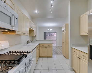 2625 Pebblegold Avenue - Photo Thumbnail 25