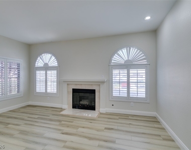 2625 Pebblegold Avenue - Photo Thumbnail 7