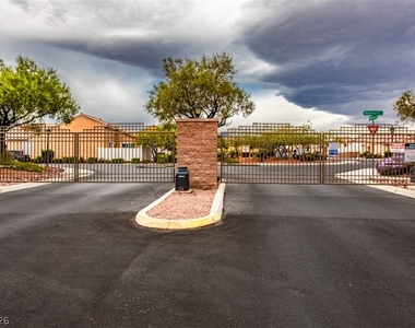 7804 Corn Lily Court - Photo Thumbnail 32