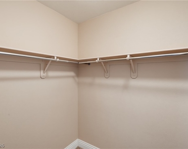 7804 Corn Lily Court - Photo Thumbnail 21
