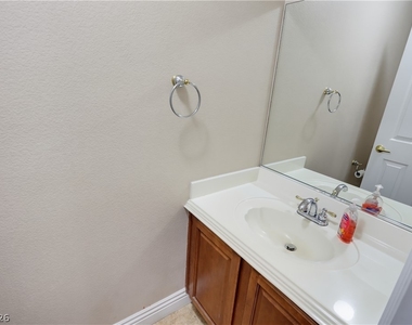 7804 Corn Lily Court - Photo Thumbnail 6