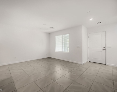 3509 Golden Chariot Avenue - Photo Thumbnail 5