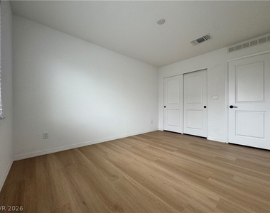 10210 Restless River Street - Photo Thumbnail 35
