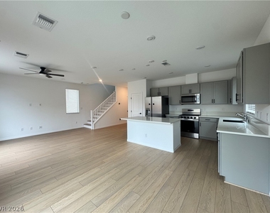 10210 Restless River Street - Photo Thumbnail 7