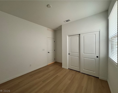 10210 Restless River Street - Photo Thumbnail 12