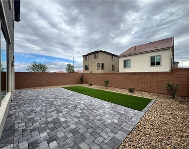 10210 Restless River Street - Photo Thumbnail 44