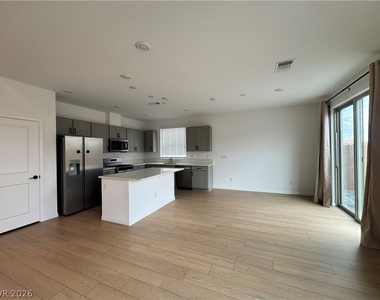 10210 Restless River Street - Photo Thumbnail 6