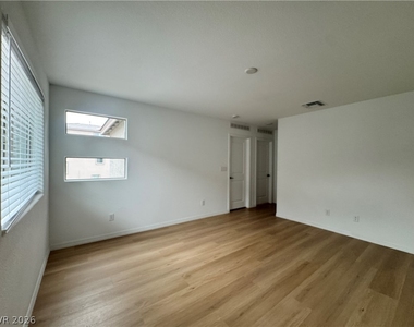 10210 Restless River Street - Photo Thumbnail 19