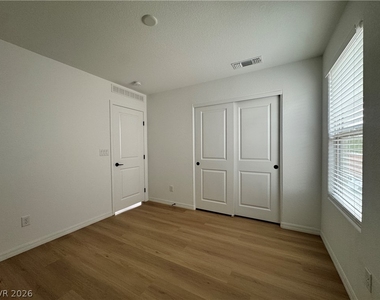 10210 Restless River Street - Photo Thumbnail 33
