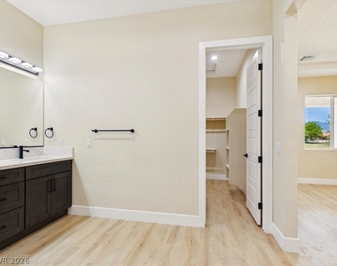 2861 S Firestone Court - Photo Thumbnail 48