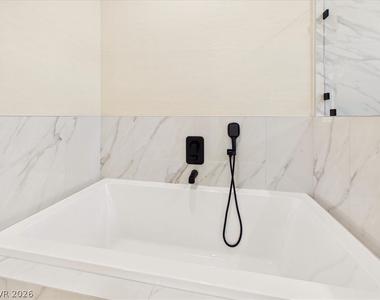 2861 S Firestone Court - Photo Thumbnail 44