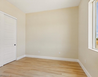 2861 S Firestone Court - Photo Thumbnail 73