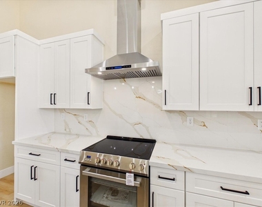 2861 S Firestone Court - Photo Thumbnail 24