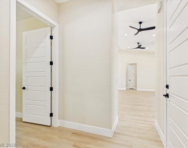 2861 S Firestone Court - Photo Thumbnail 34