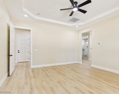 2861 S Firestone Court - Photo Thumbnail 38