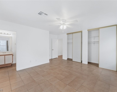 325 Searchlight Drive - Photo Thumbnail 10