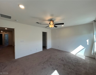 7037 Cottage Vista Avenue - Photo Thumbnail 8