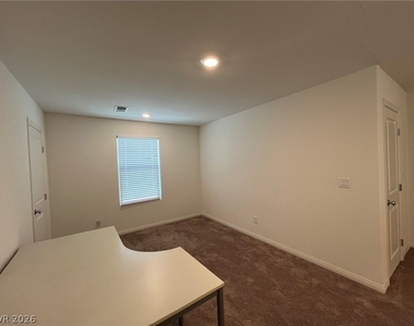 7037 Cottage Vista Avenue - Photo Thumbnail 15