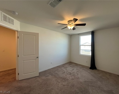 7037 Cottage Vista Avenue - Photo Thumbnail 22