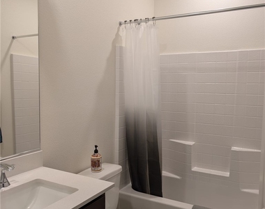 7037 Cottage Vista Avenue - Photo Thumbnail 17