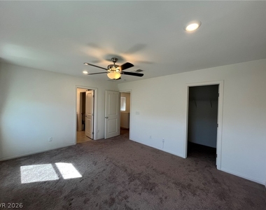 7037 Cottage Vista Avenue - Photo Thumbnail 9