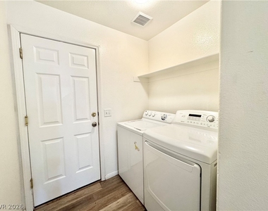 421 E Comstock - Photo Thumbnail 12