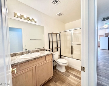 421 E Comstock - Photo Thumbnail 9