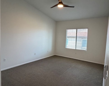 2305 Horizon Ridge - Photo Thumbnail 8