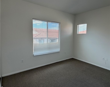2305 Horizon Ridge - Photo Thumbnail 27