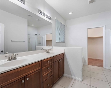 5579 Bethany Bend Drive - Photo Thumbnail 11