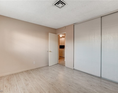 3928 Torsby Place - Photo Thumbnail 15