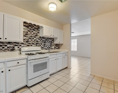 3928 Torsby Place - Photo Thumbnail 22