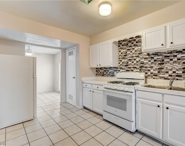 3928 Torsby Place - Photo Thumbnail 20