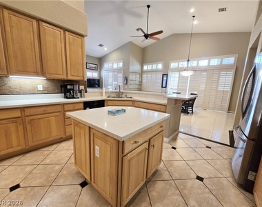 605 Summer Mesa Drive - Photo Thumbnail 17